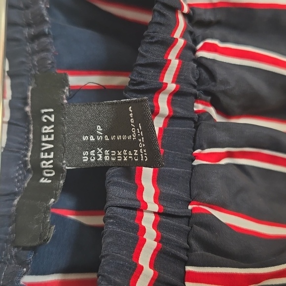 Forever 21 Nautical Navy Striped Off Shoulder Blouse Size Small - Picture 3 of 4